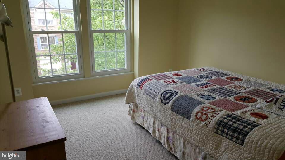 CENTER RIDGE - Residential Lease