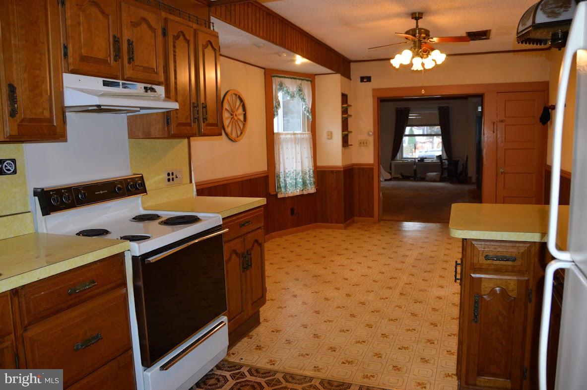 POTTSVILLE - Residential