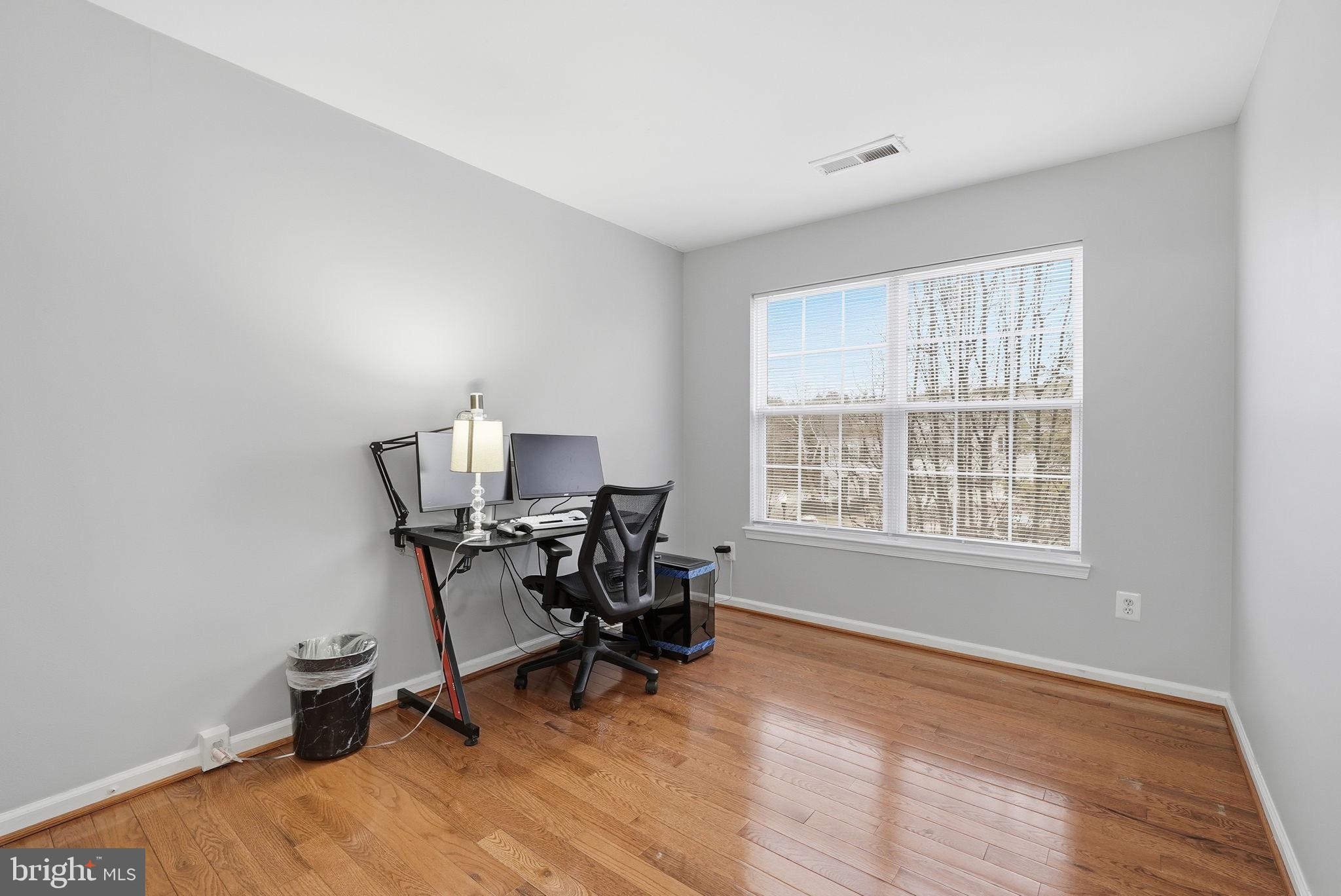 SYCAMORE HILL - Residential