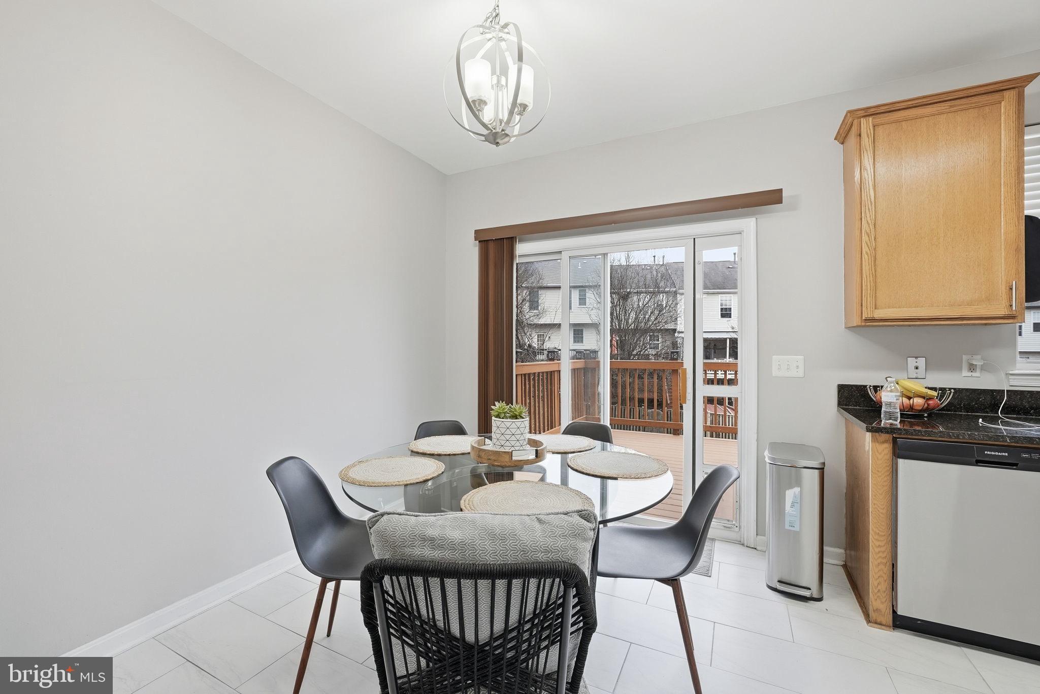 SYCAMORE HILL - Residential