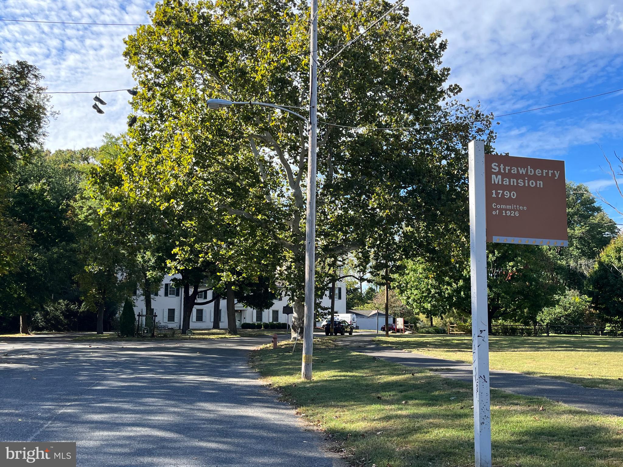 STRAWBERRY MANSION - Residential