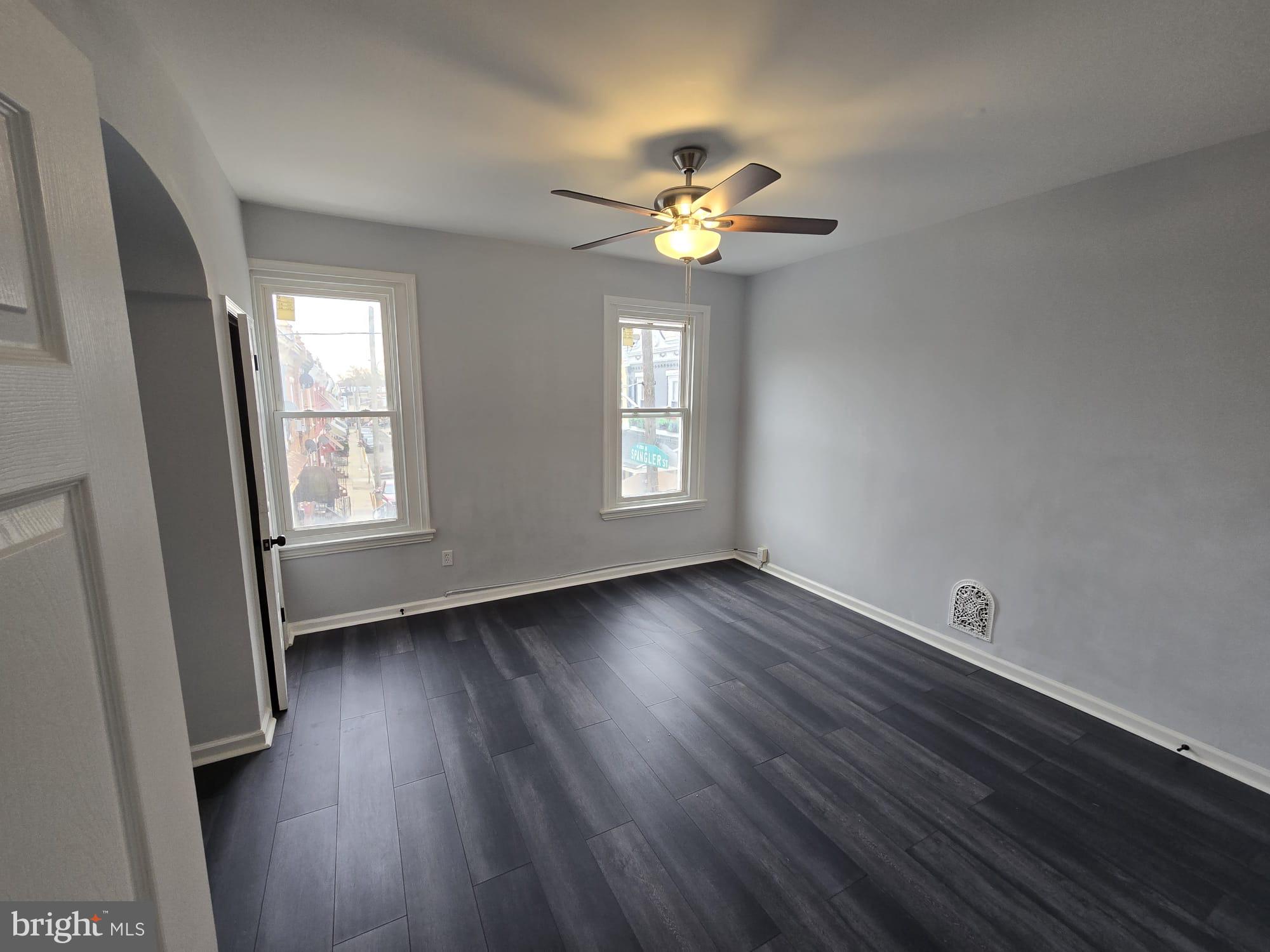 STRAWBERRY MANSION - Residential