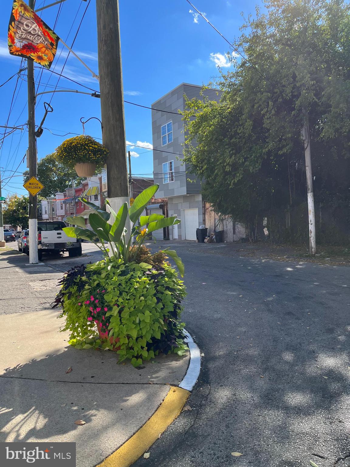 STRAWBERRY MANSION - Residential