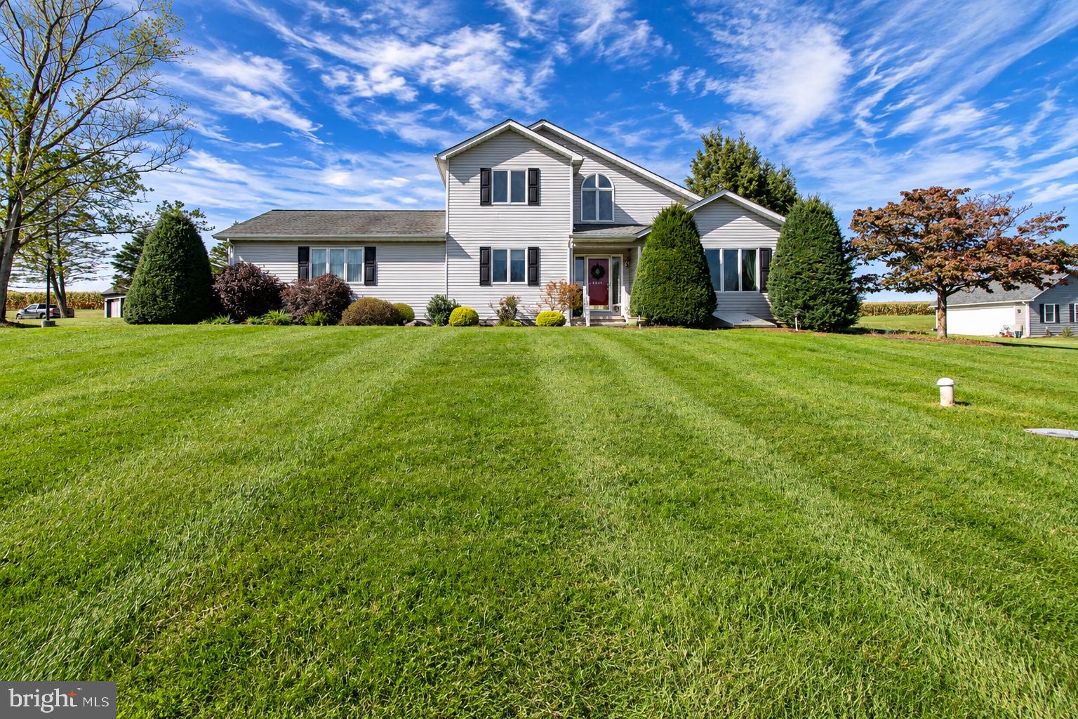 1319 SHADY LANE