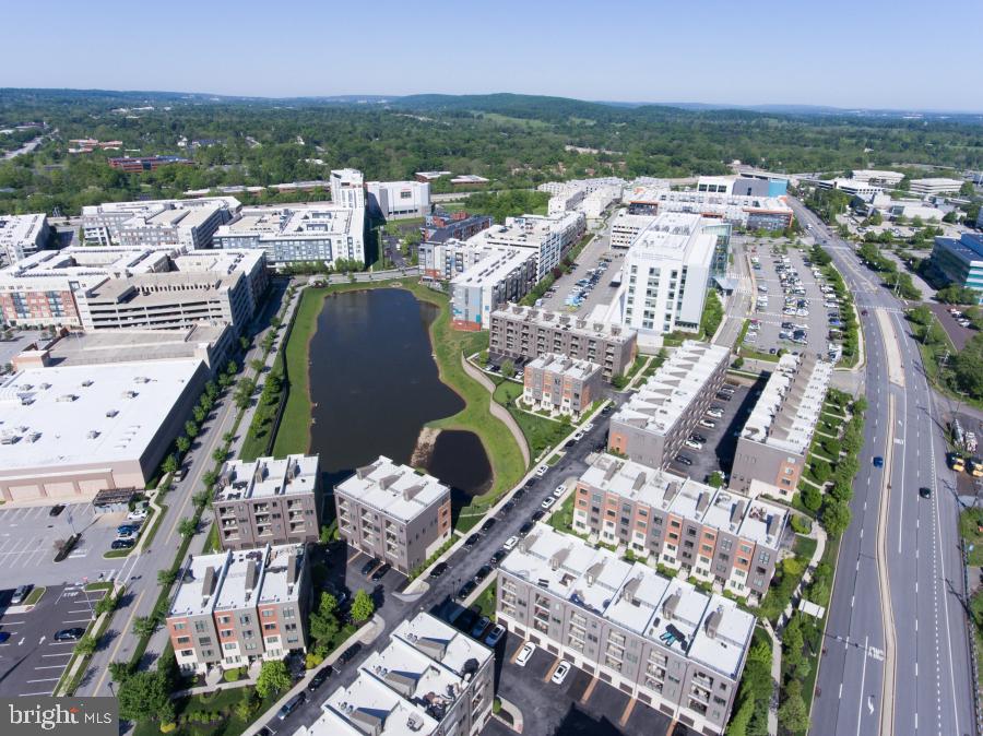 BROWNSTONES AT VF - Residential