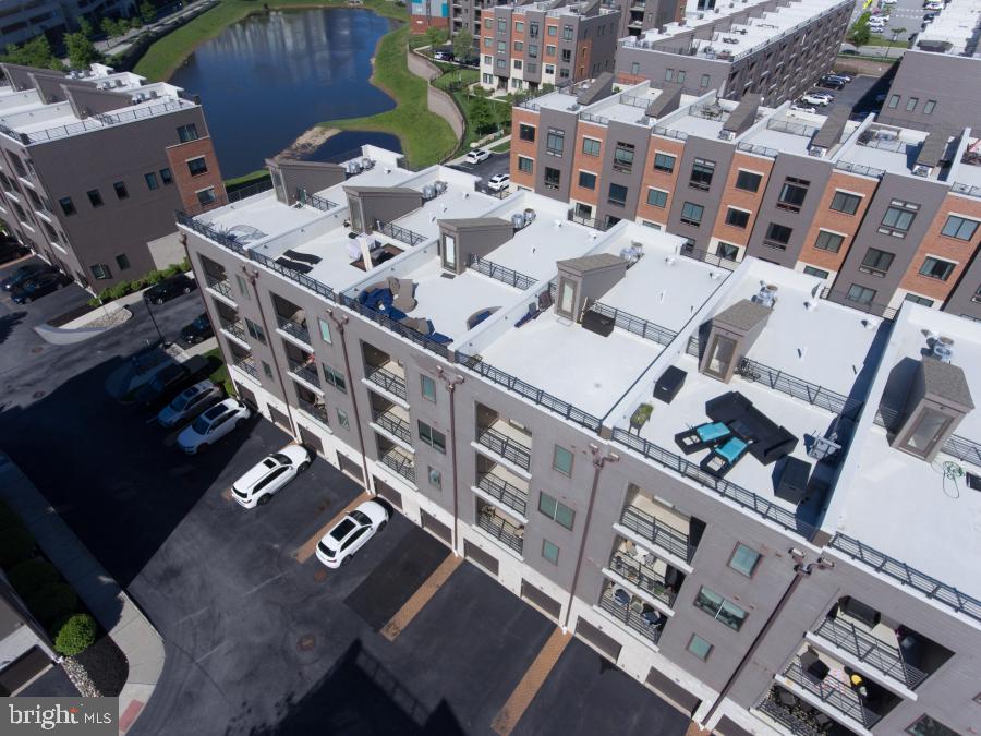 BROWNSTONES AT VF - Residential