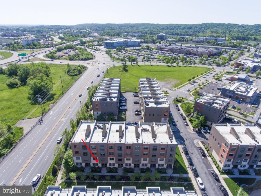 BROWNSTONES AT VF - Residential