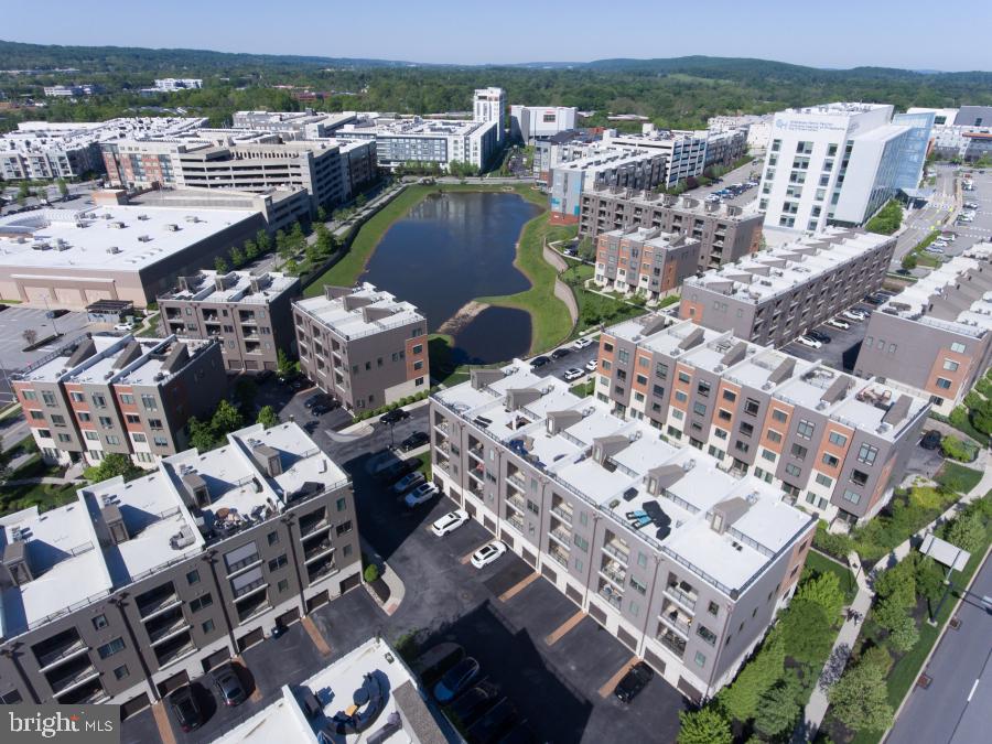 BROWNSTONES AT VF - Residential