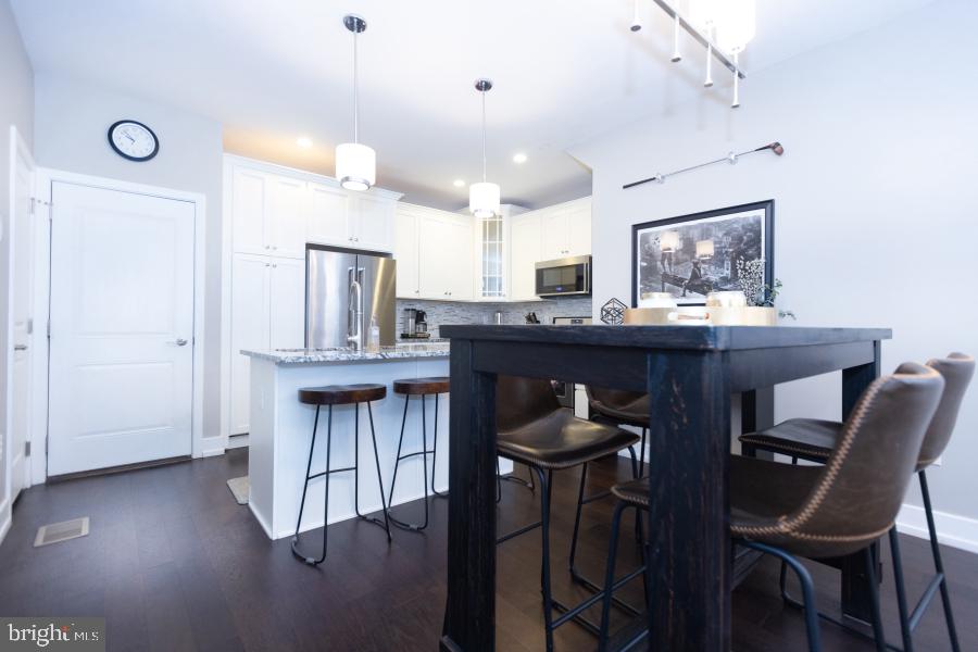 BROWNSTONES AT VF - Residential