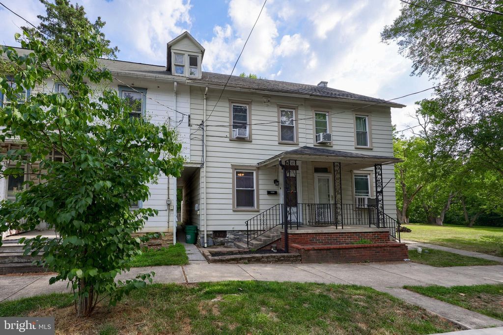 Photo of 213 Leaman Street, LITITZ, PA 17543 (MLS # PALA2053380)