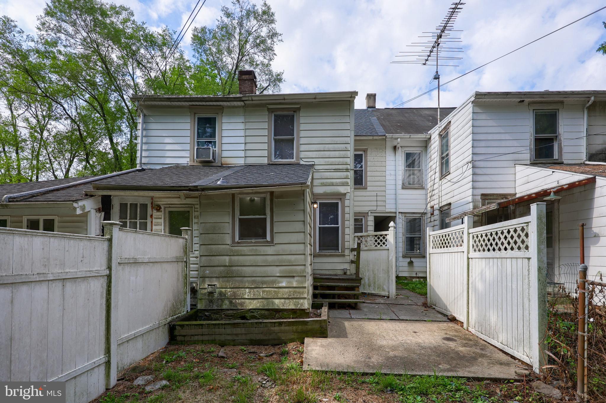 LITITZ BOROUGH - Residential