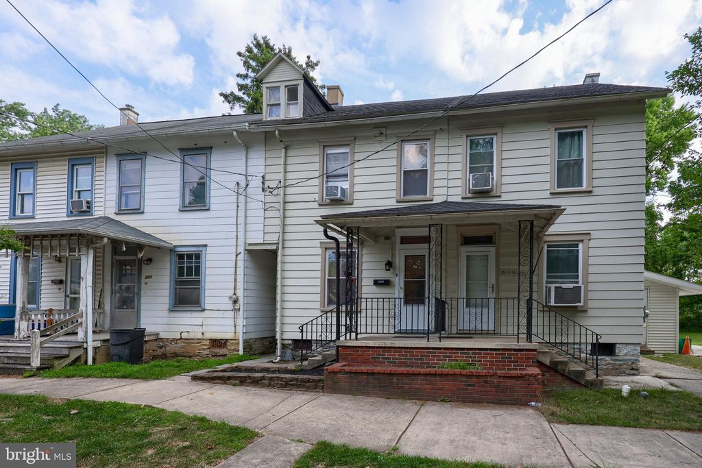 Photo of 213 Leaman Street, LITITZ, PA 17543 (MLS # PALA2053380)