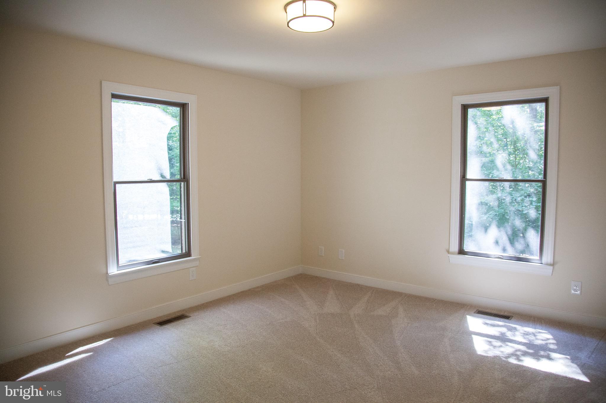 RIVER BLUFFS - Residential