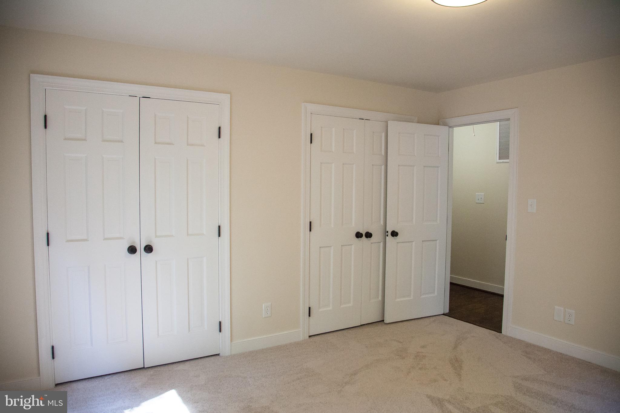 RIVER BLUFFS - Residential