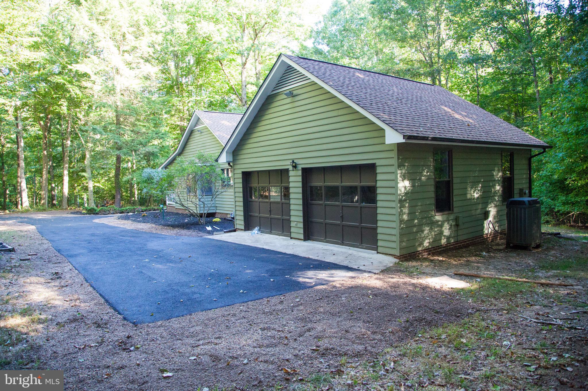 RIVER BLUFFS - Residential