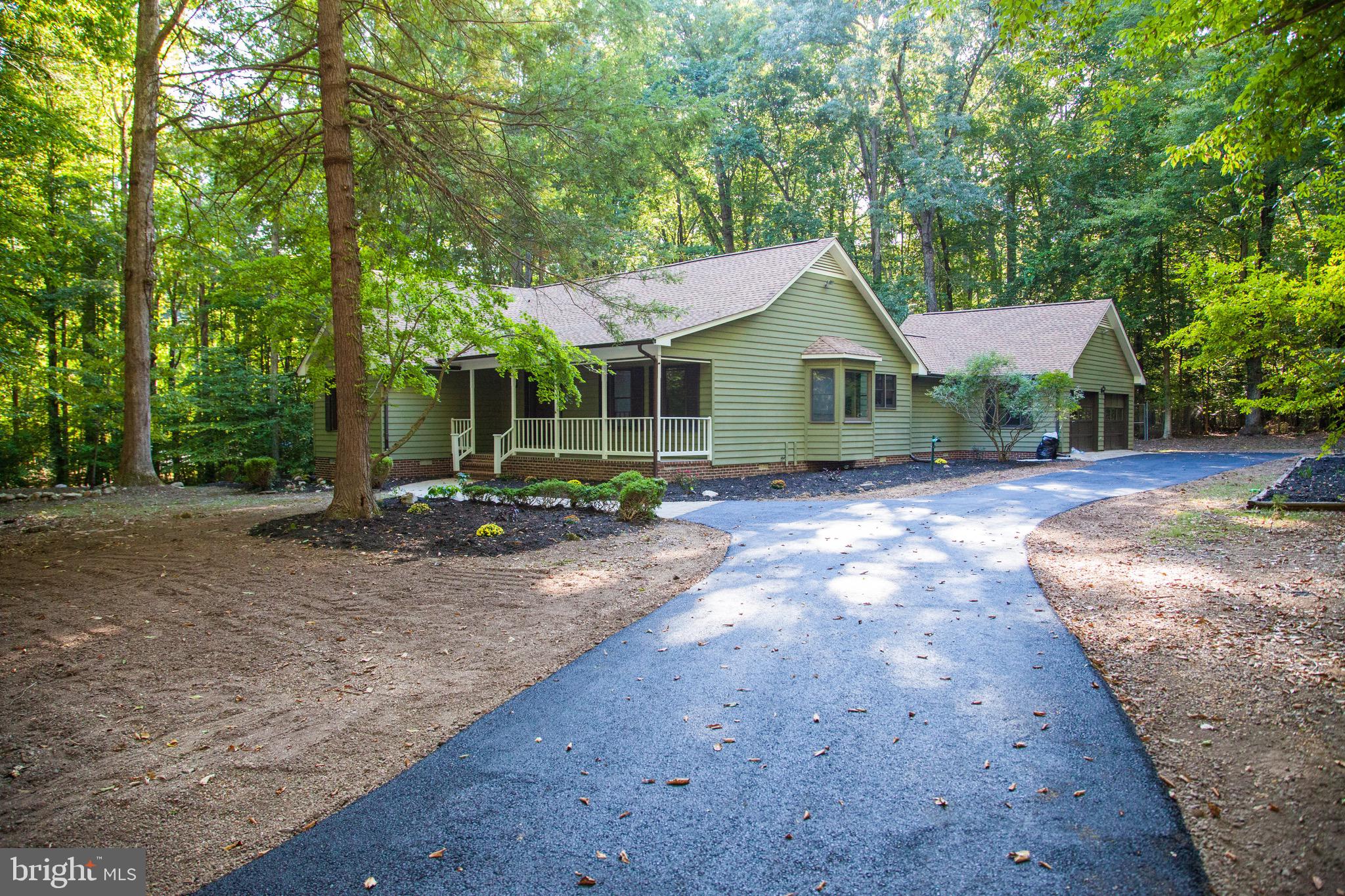 RIVER BLUFFS - Residential