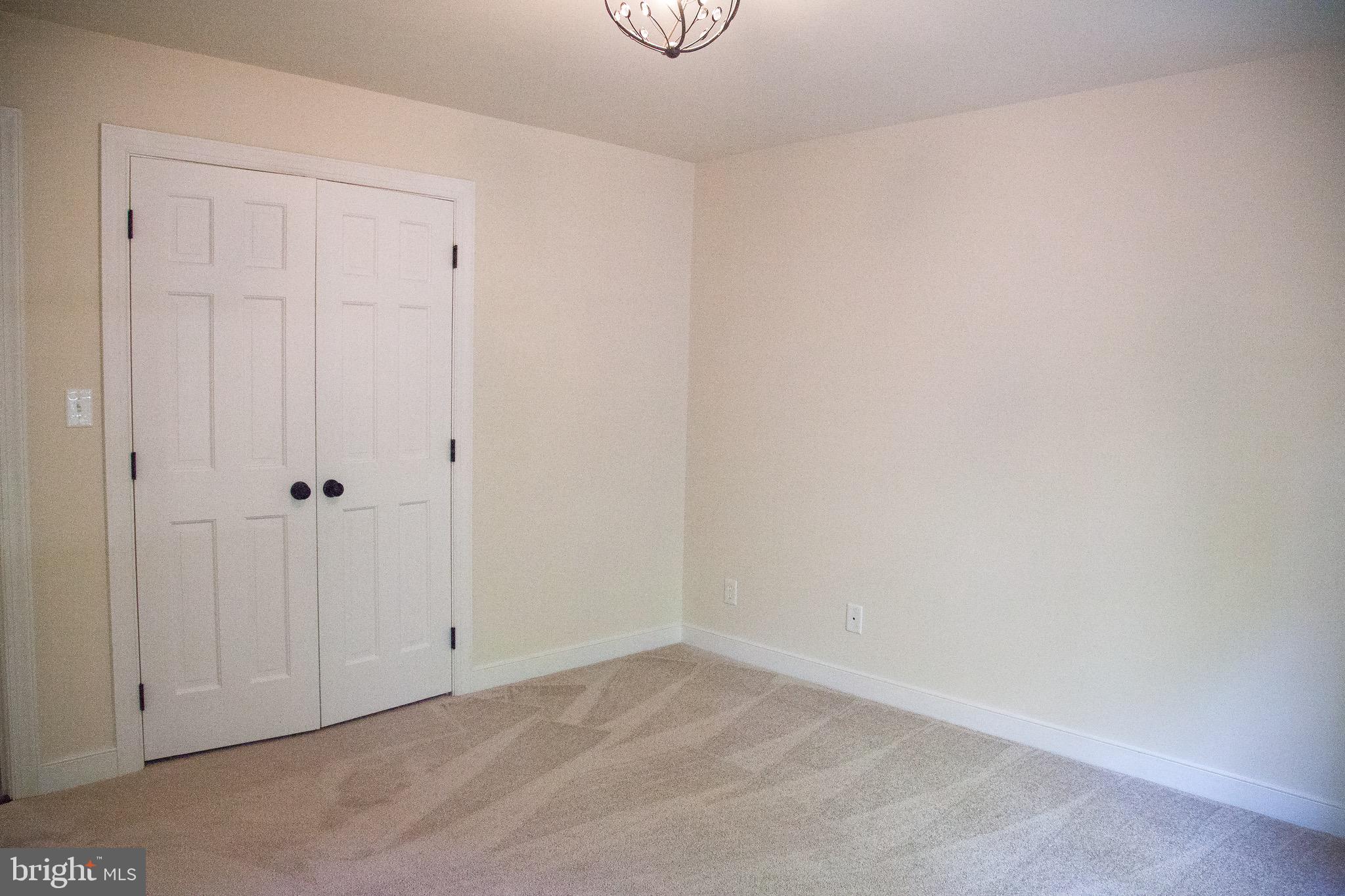 RIVER BLUFFS - Residential