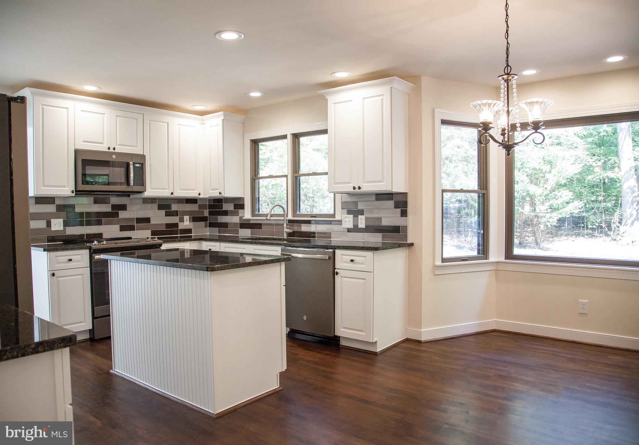 RIVER BLUFFS - Residential