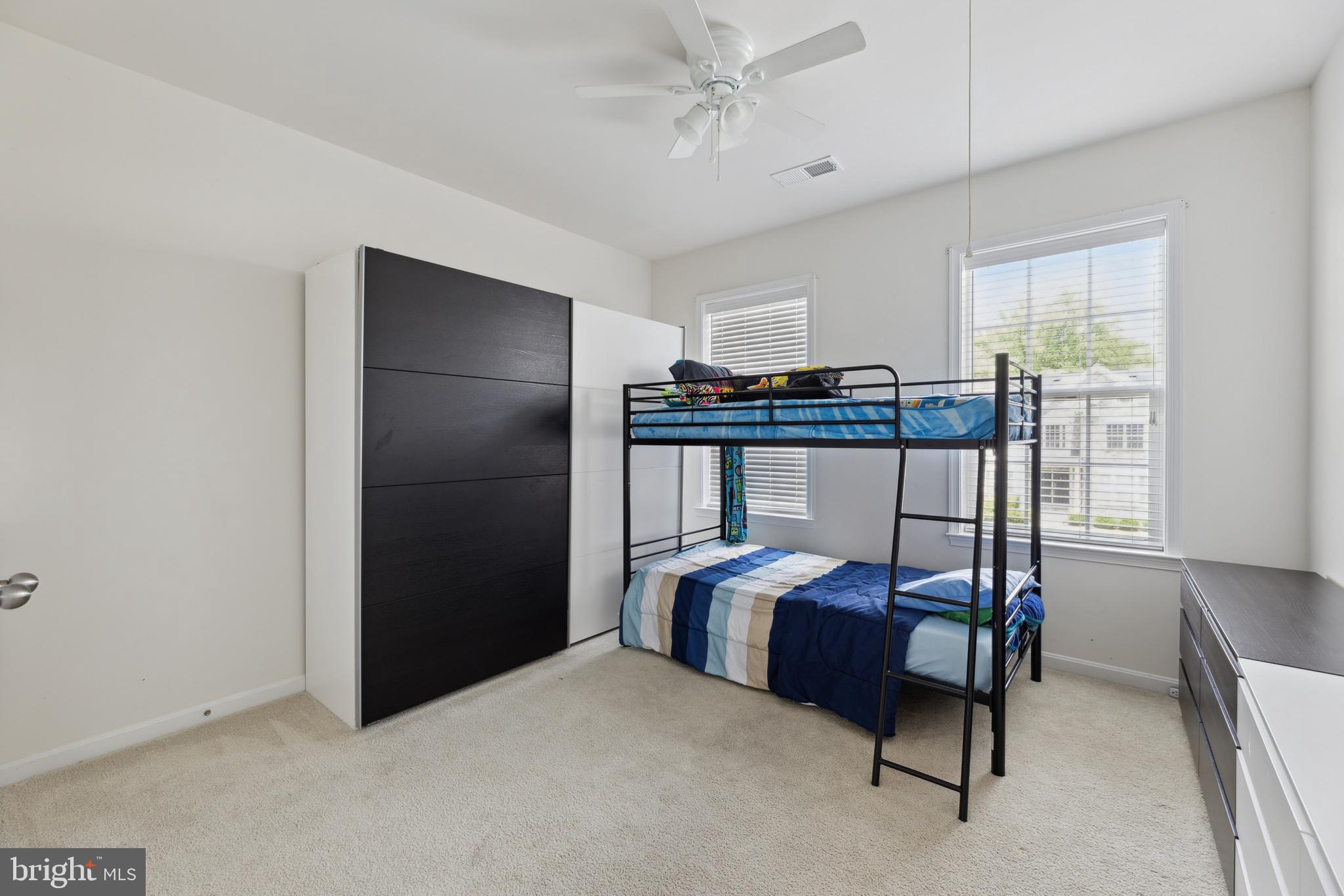 WASHINGTON OVERLOOK - Residential