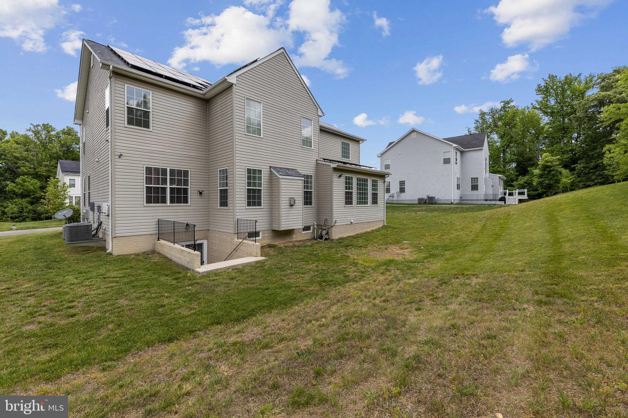 WASHINGTON OVERLOOK - Residential