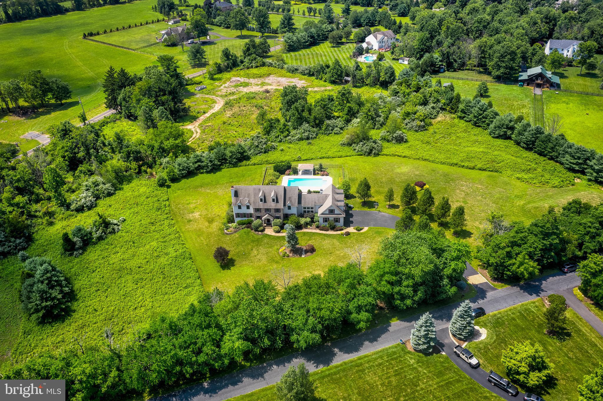 WHITE GATE - Residential