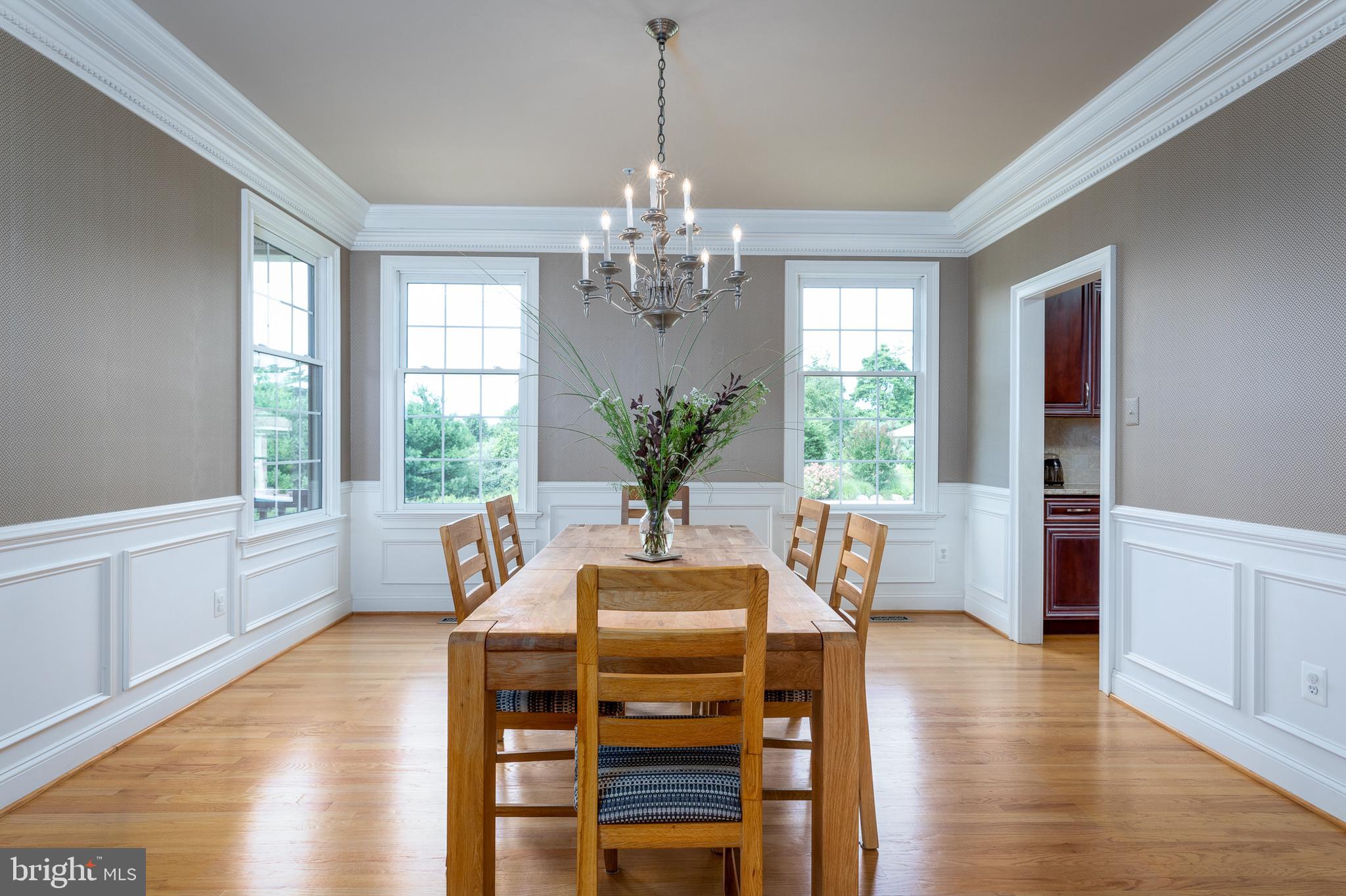 WHITE GATE - Residential