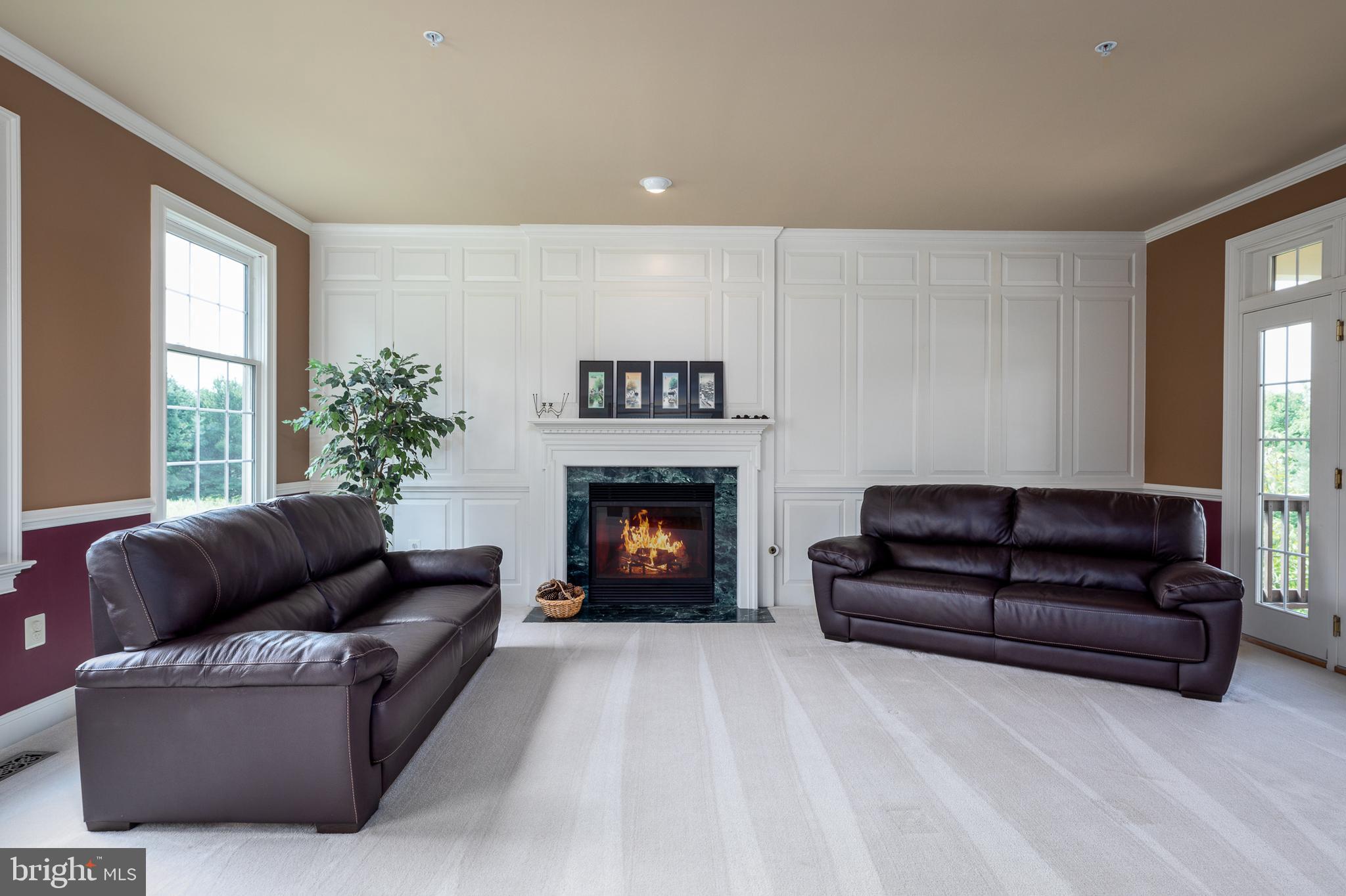 WHITE GATE - Residential