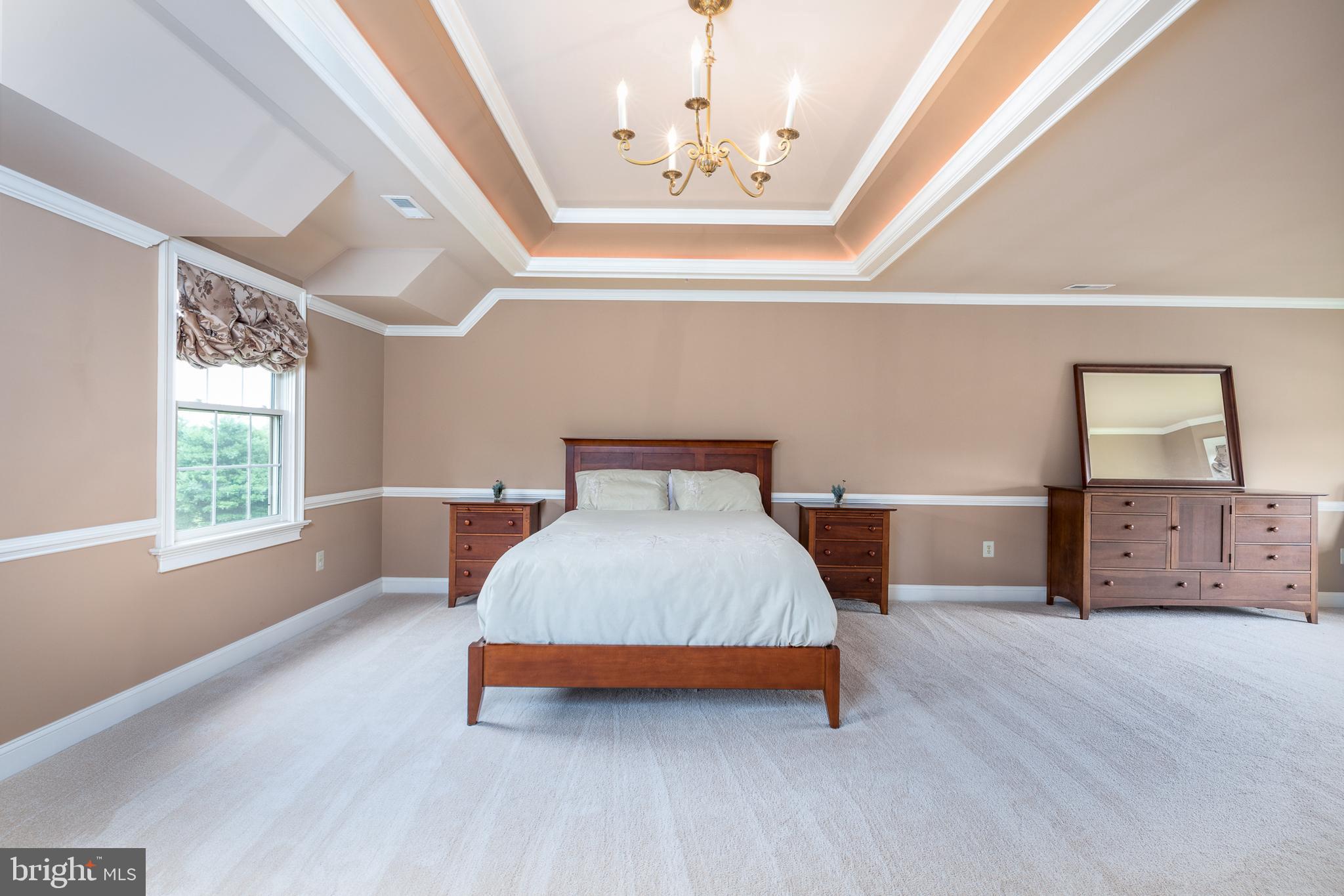 WHITE GATE - Residential