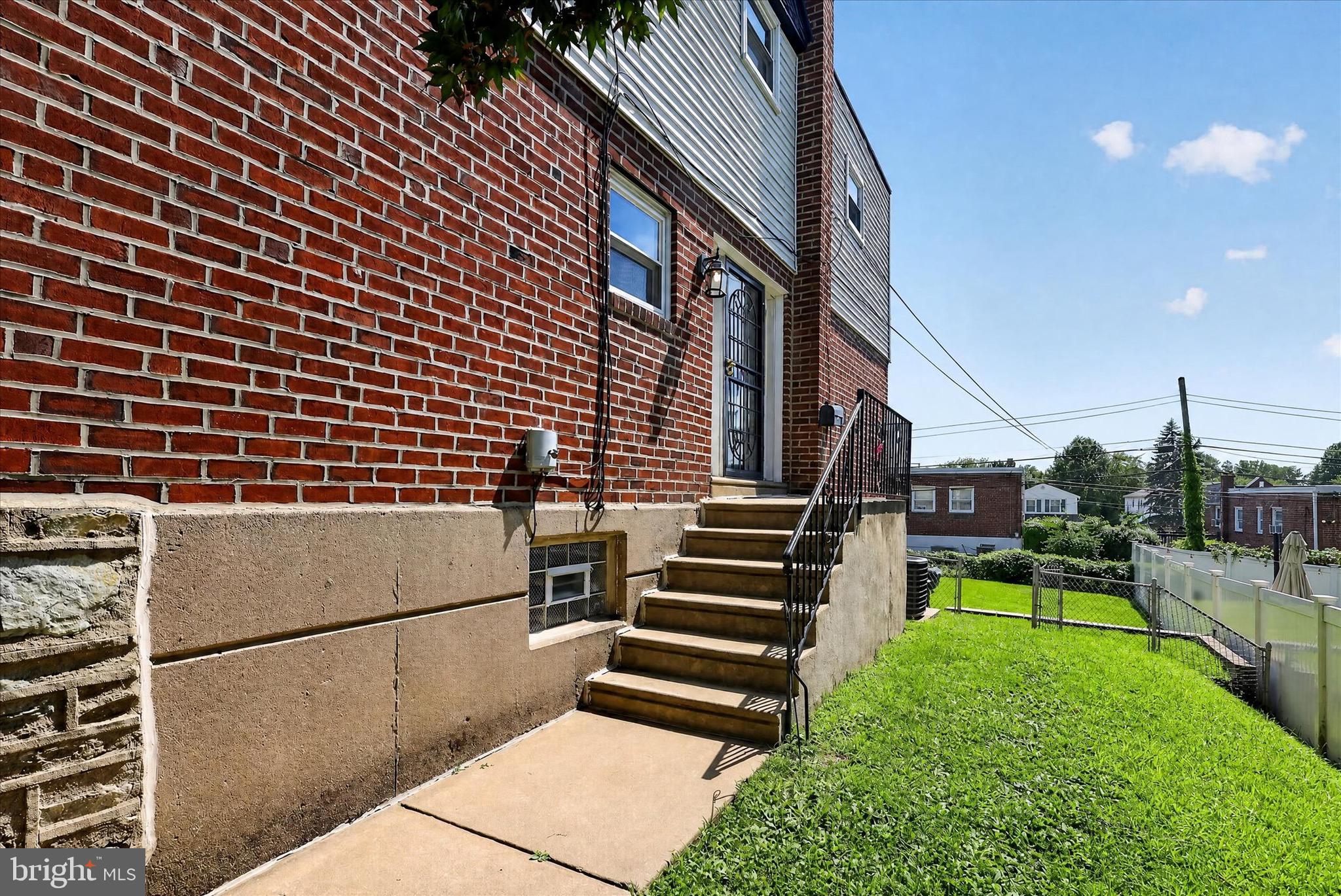 606 ARTWOOD DRIVE