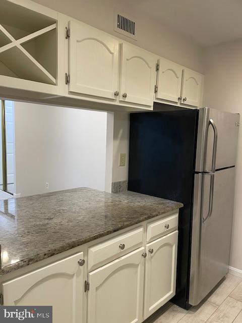 BURKE COVE - Residential Lease