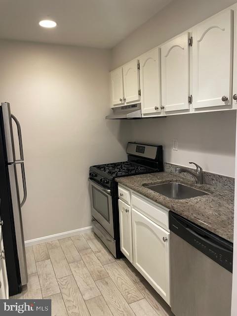 BURKE COVE - Residential Lease