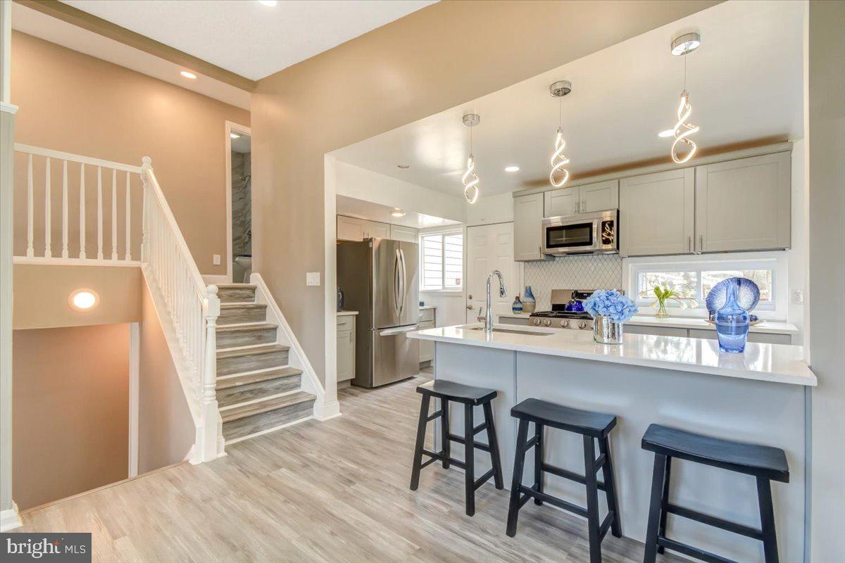 MILFORD ACRES - Residential