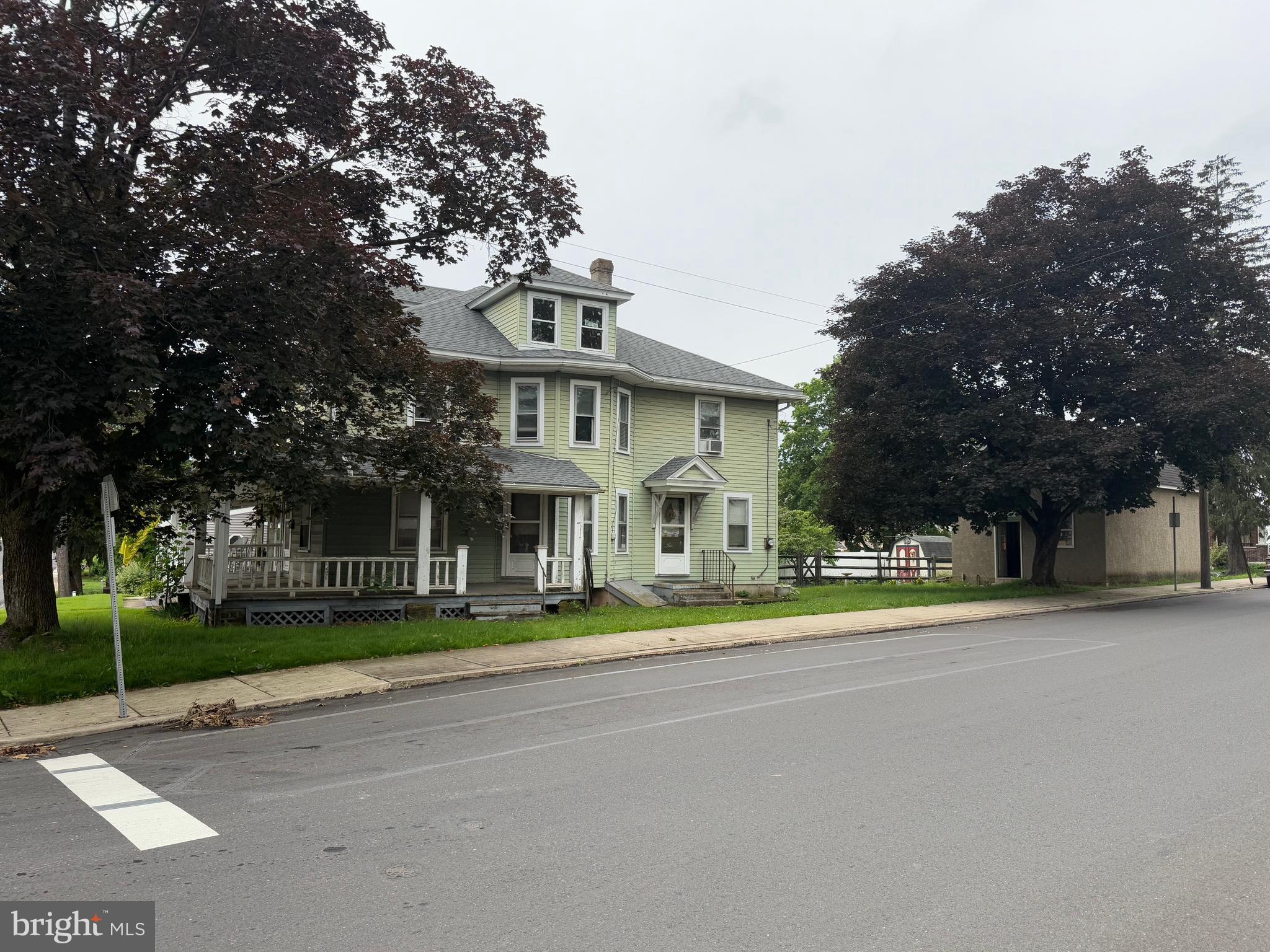 326 N 5TH STREET