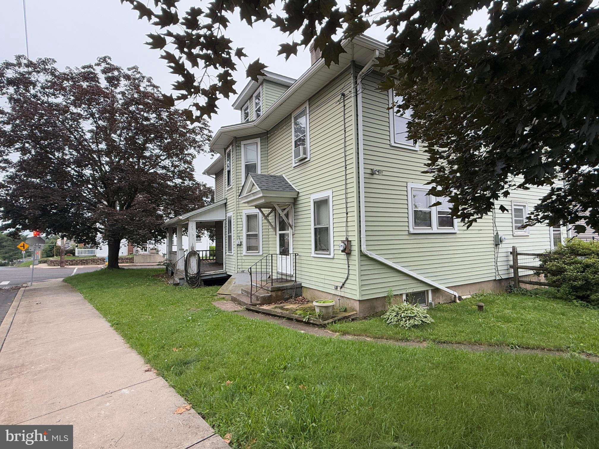 326 N 5TH STREET