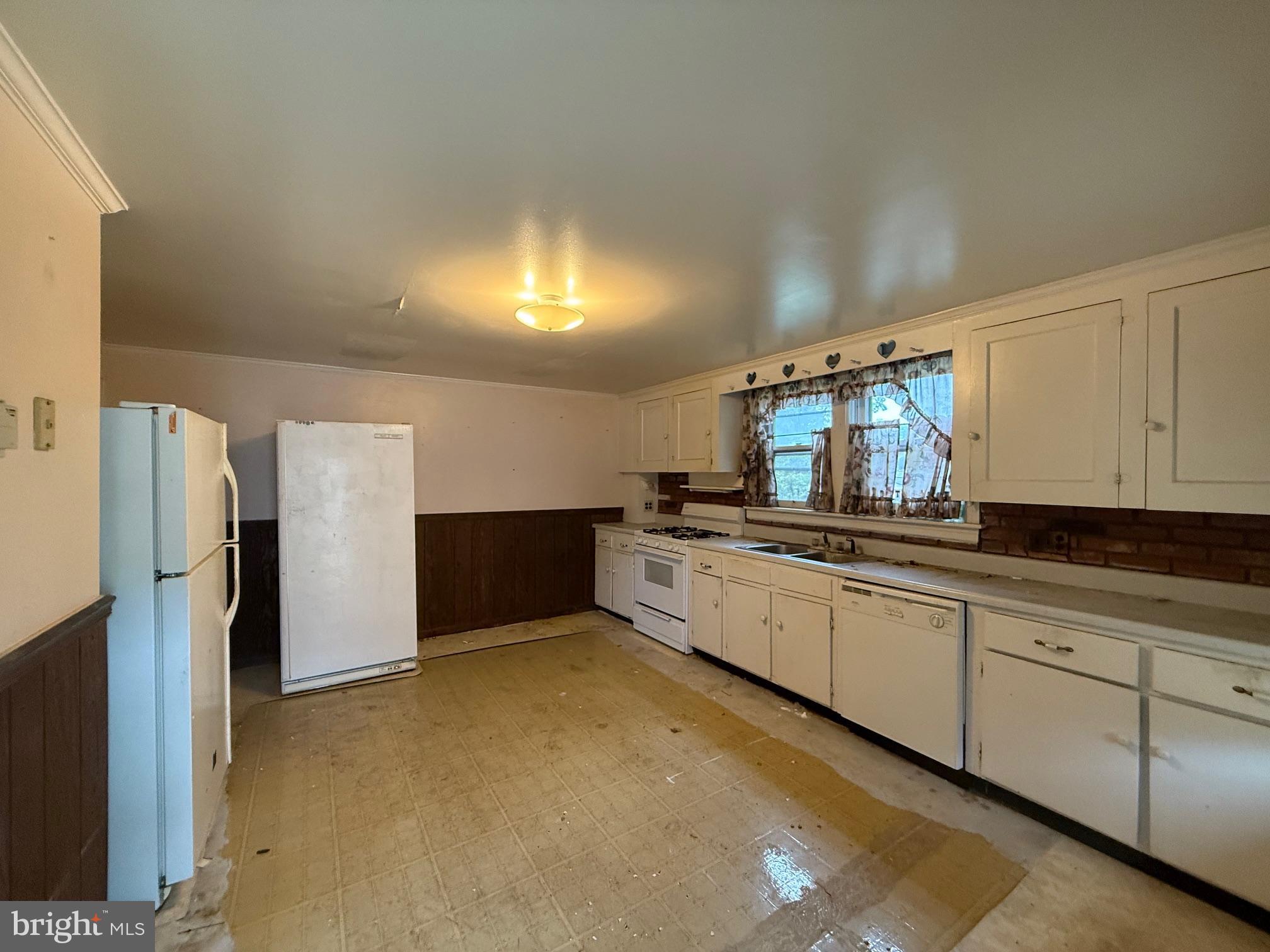 326 N 5TH STREET