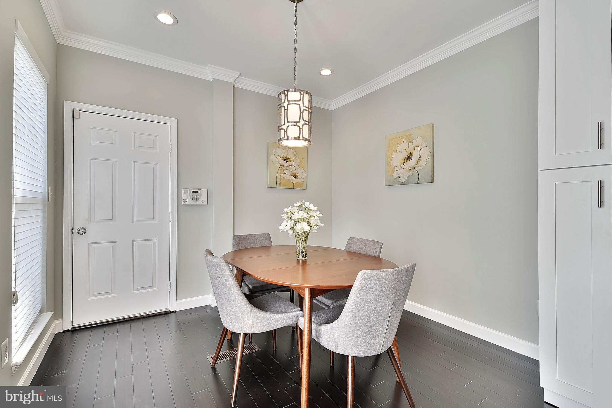 LORTON TOWN CNTR LANDBAY - Residential