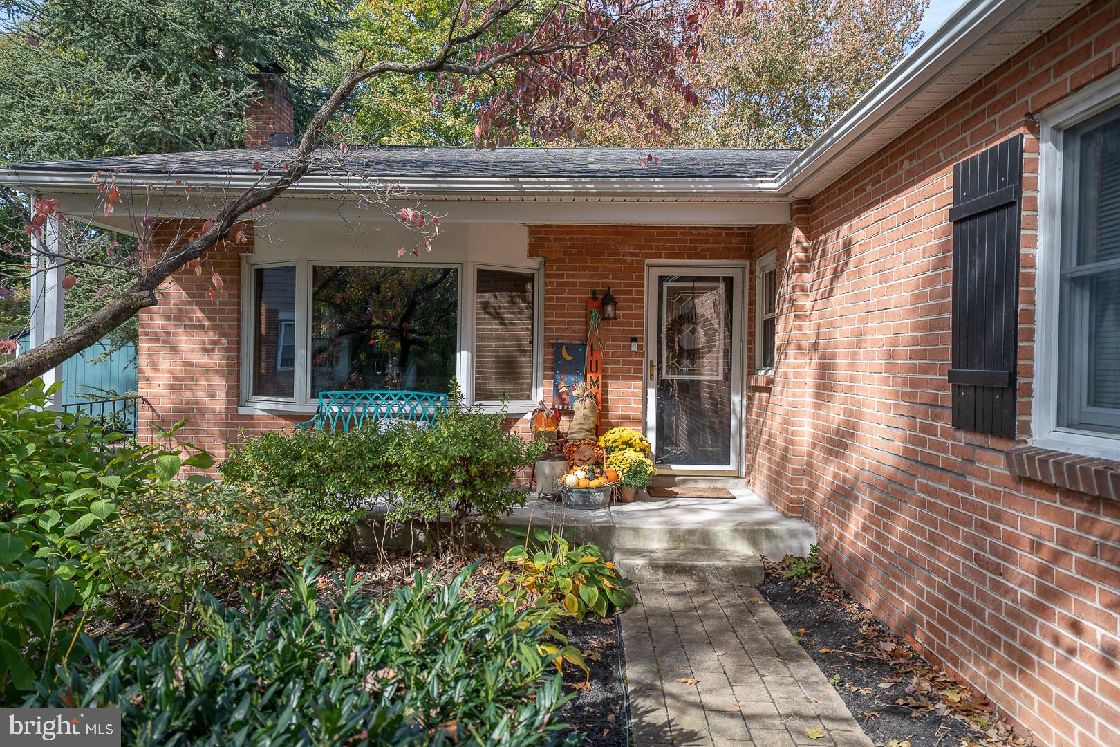 608 OLD SCHOOL HOUSE DRIVE