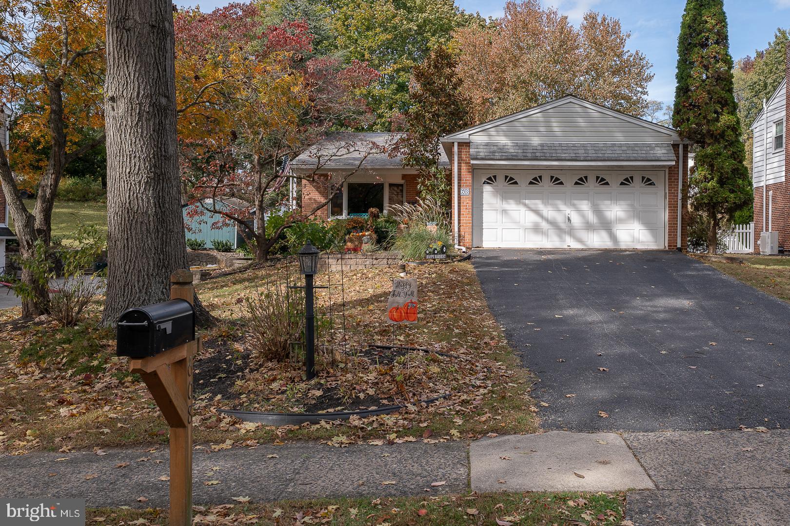 608 OLD SCHOOL HOUSE DRIVE