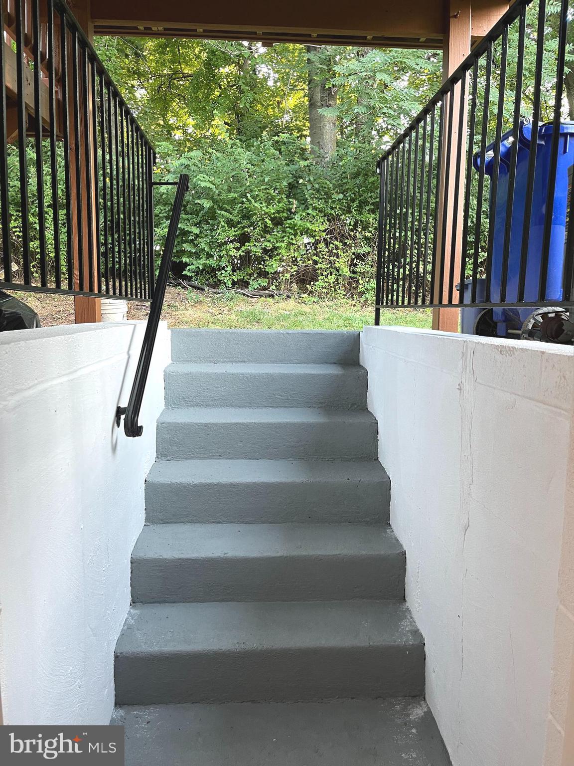 MOUNTAIN VILLAGE - Residential Lease