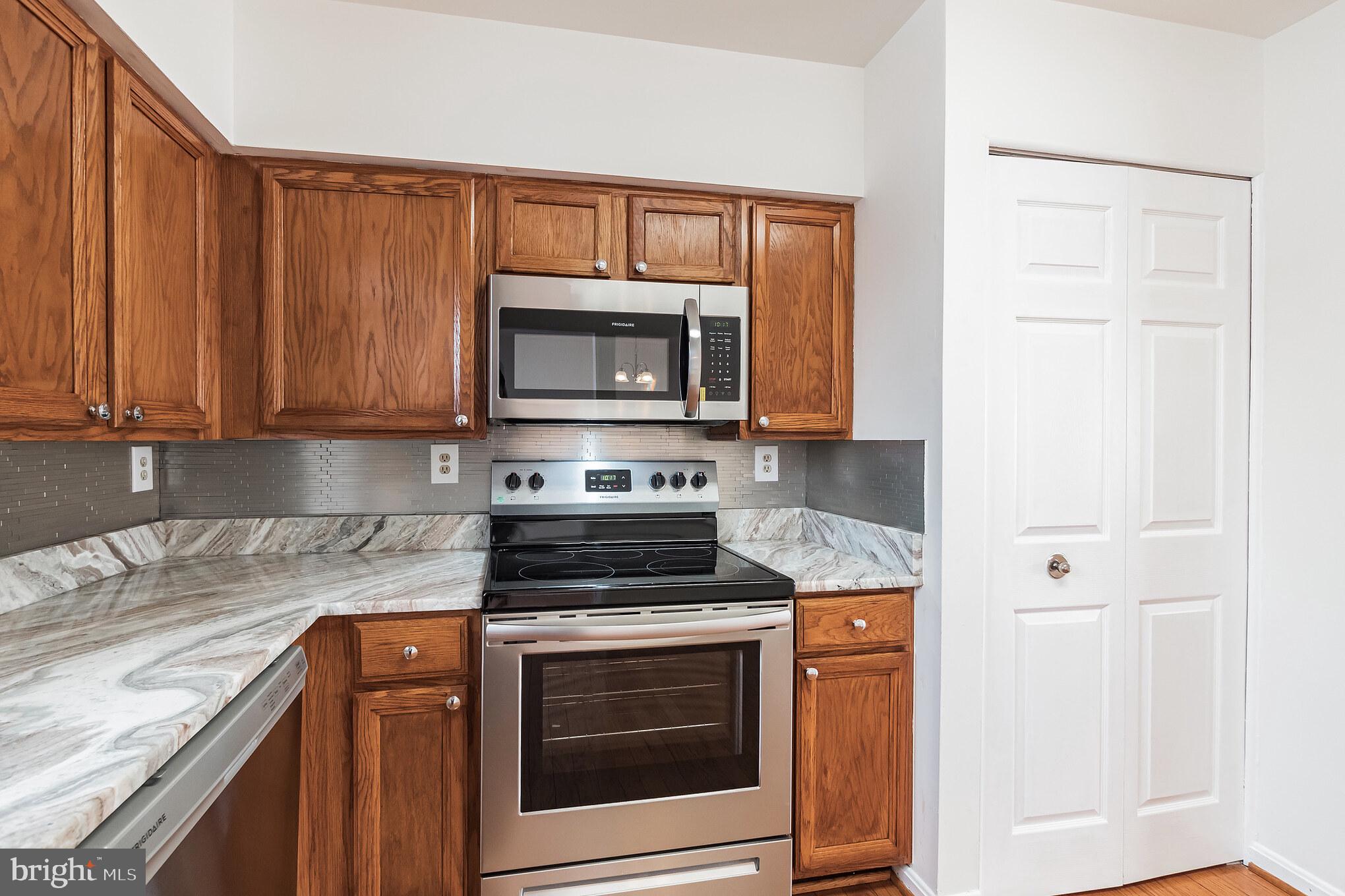 MOUNTAIN VILLAGE - Residential Lease