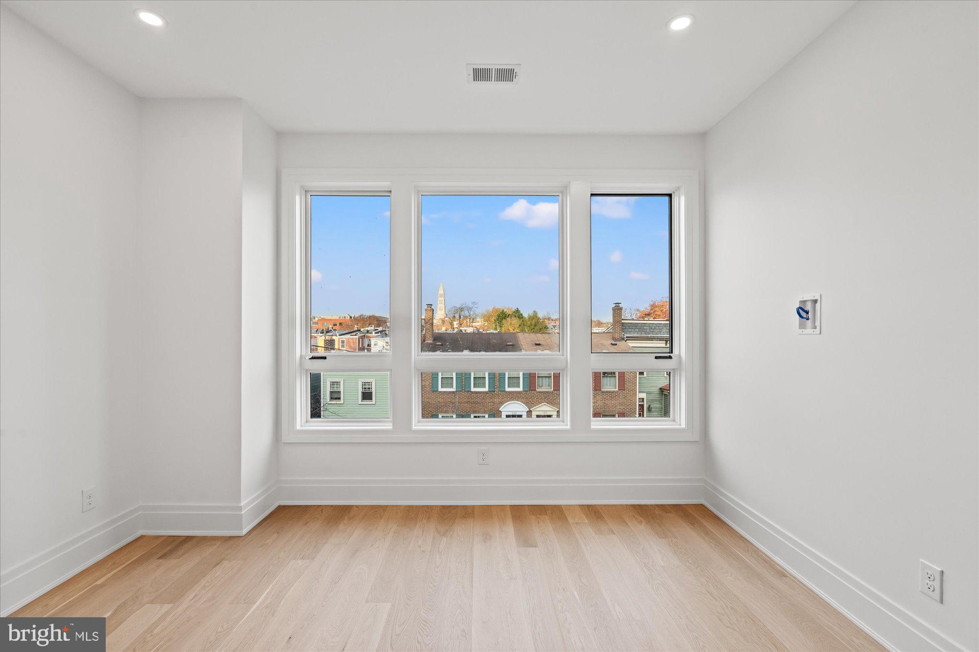 OLD TOWN - Residential