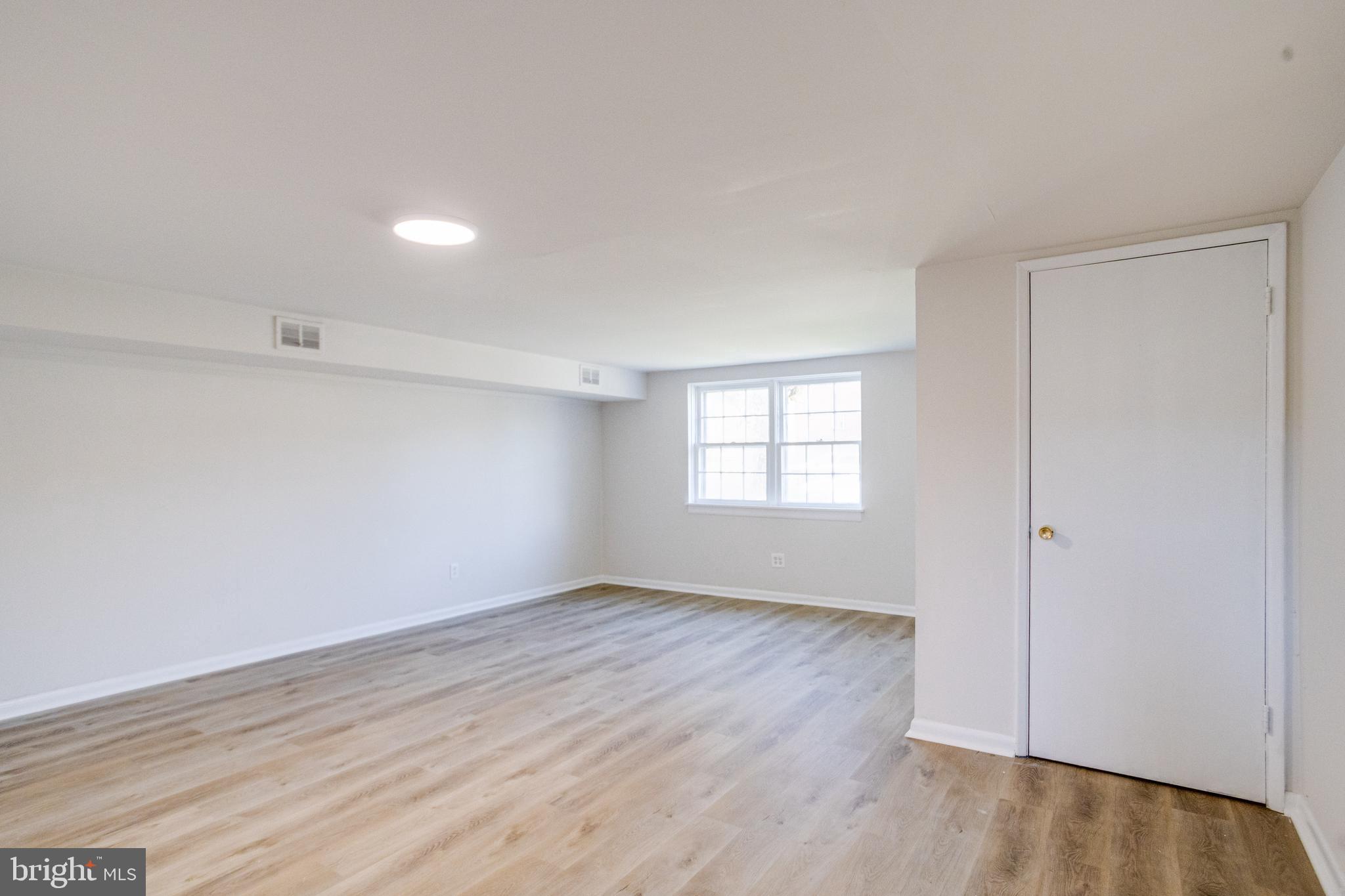 HUNTSMOOR - Residential