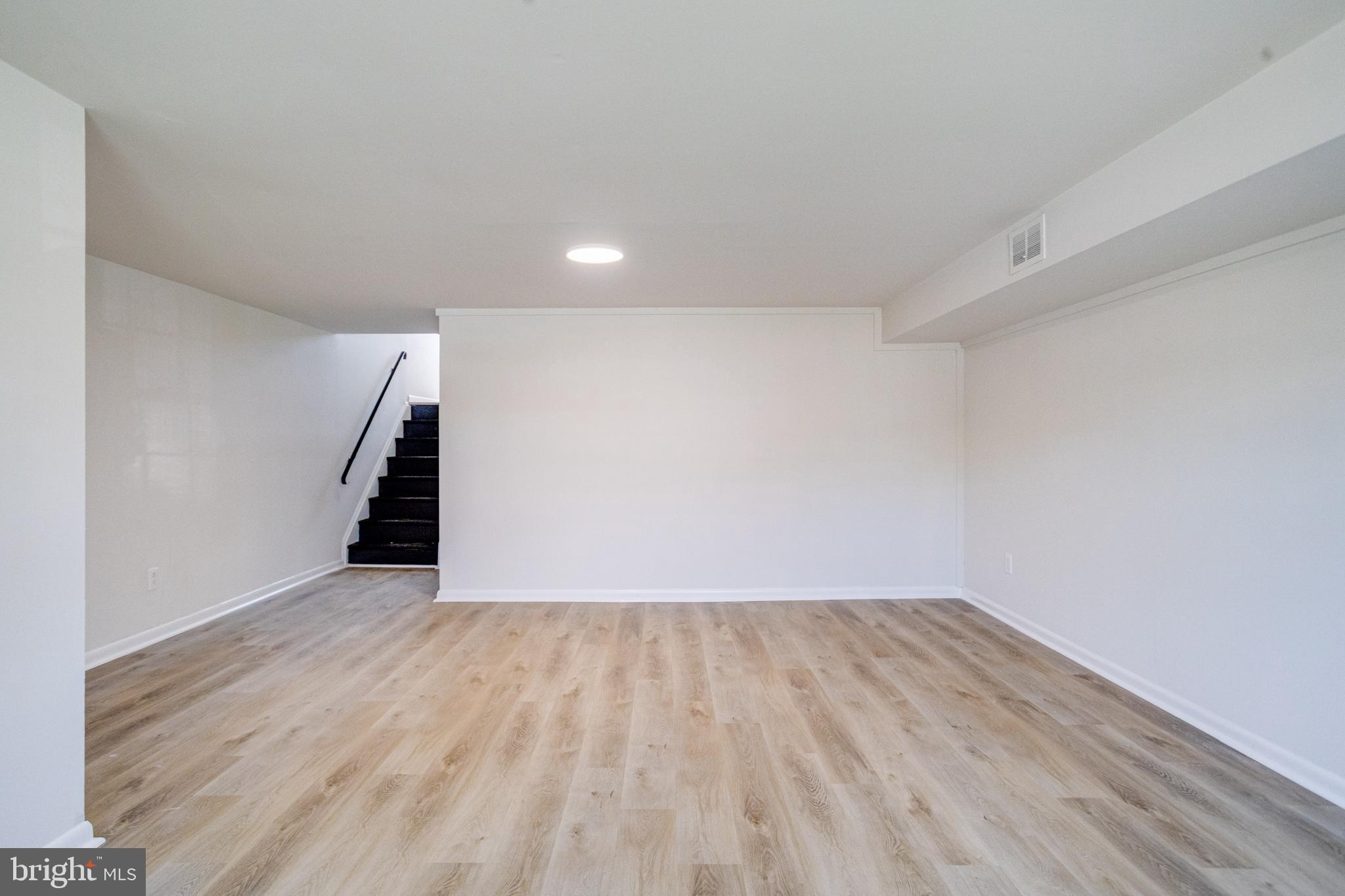 HUNTSMOOR - Residential
