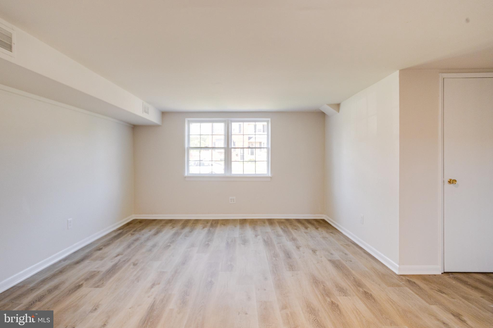 HUNTSMOOR - Residential