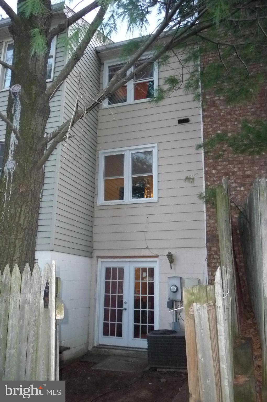 BROOKFIELD - Residential