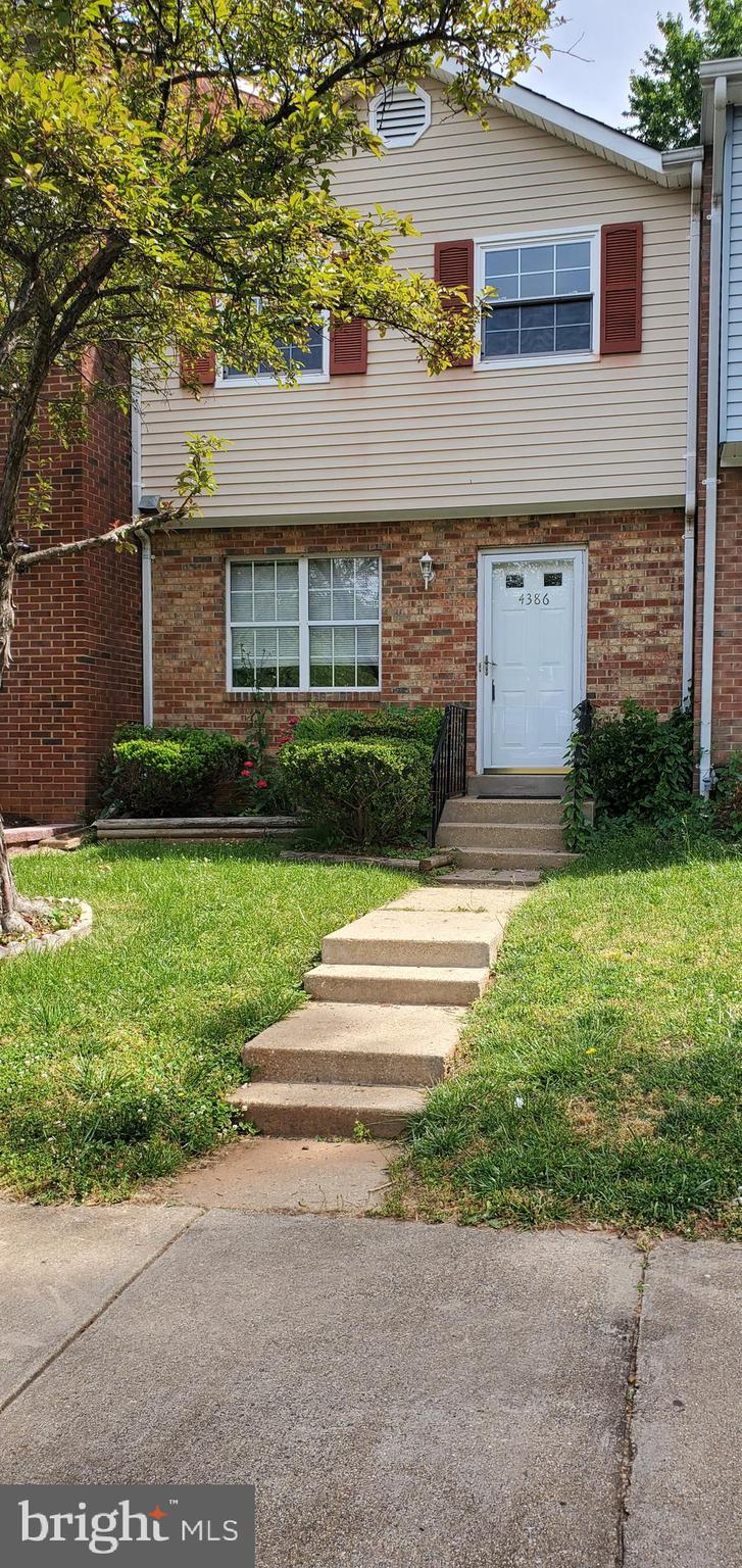 DALE CITY - Residential Lease