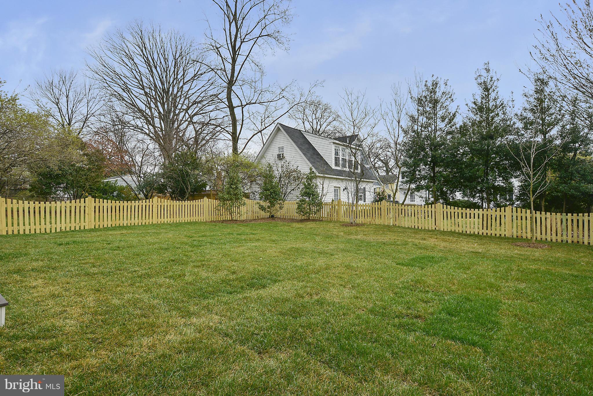 WOODLAWN VILLAGE - Residential