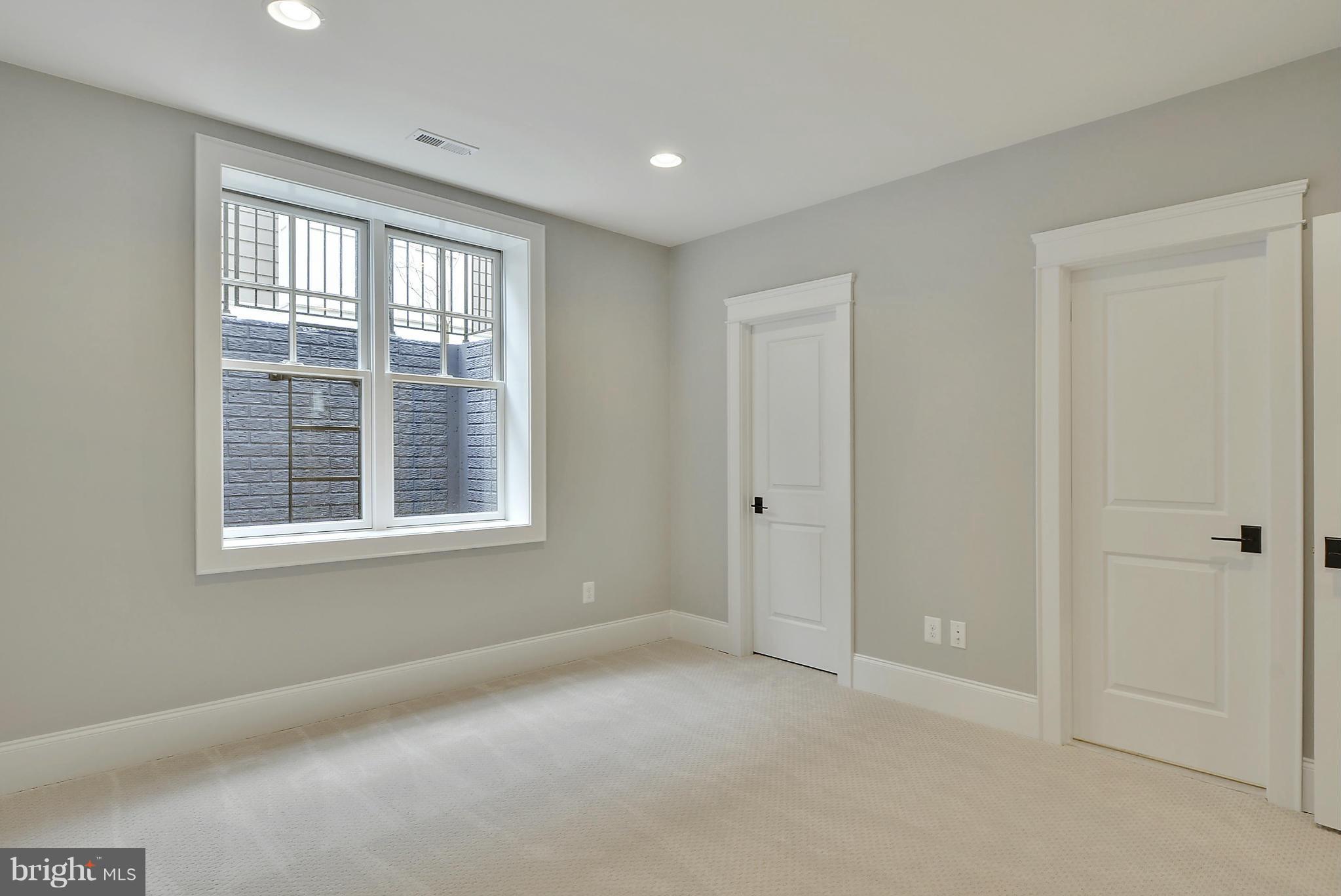 WOODLAWN VILLAGE - Residential