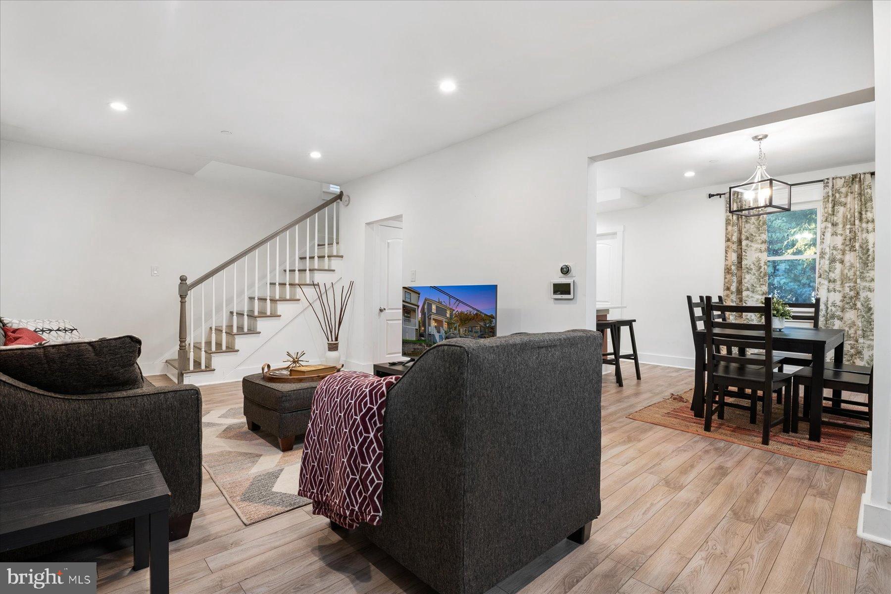 REGULARS - Residential
