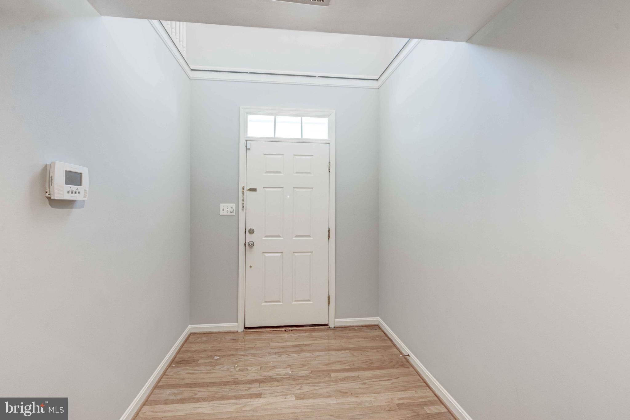 8915 LEE MANOR DRIVE